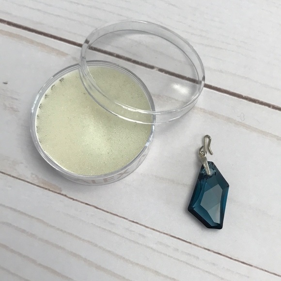 Alex and Ani Chain Station - Crystal Blue Shadow - Picture 1 of 7